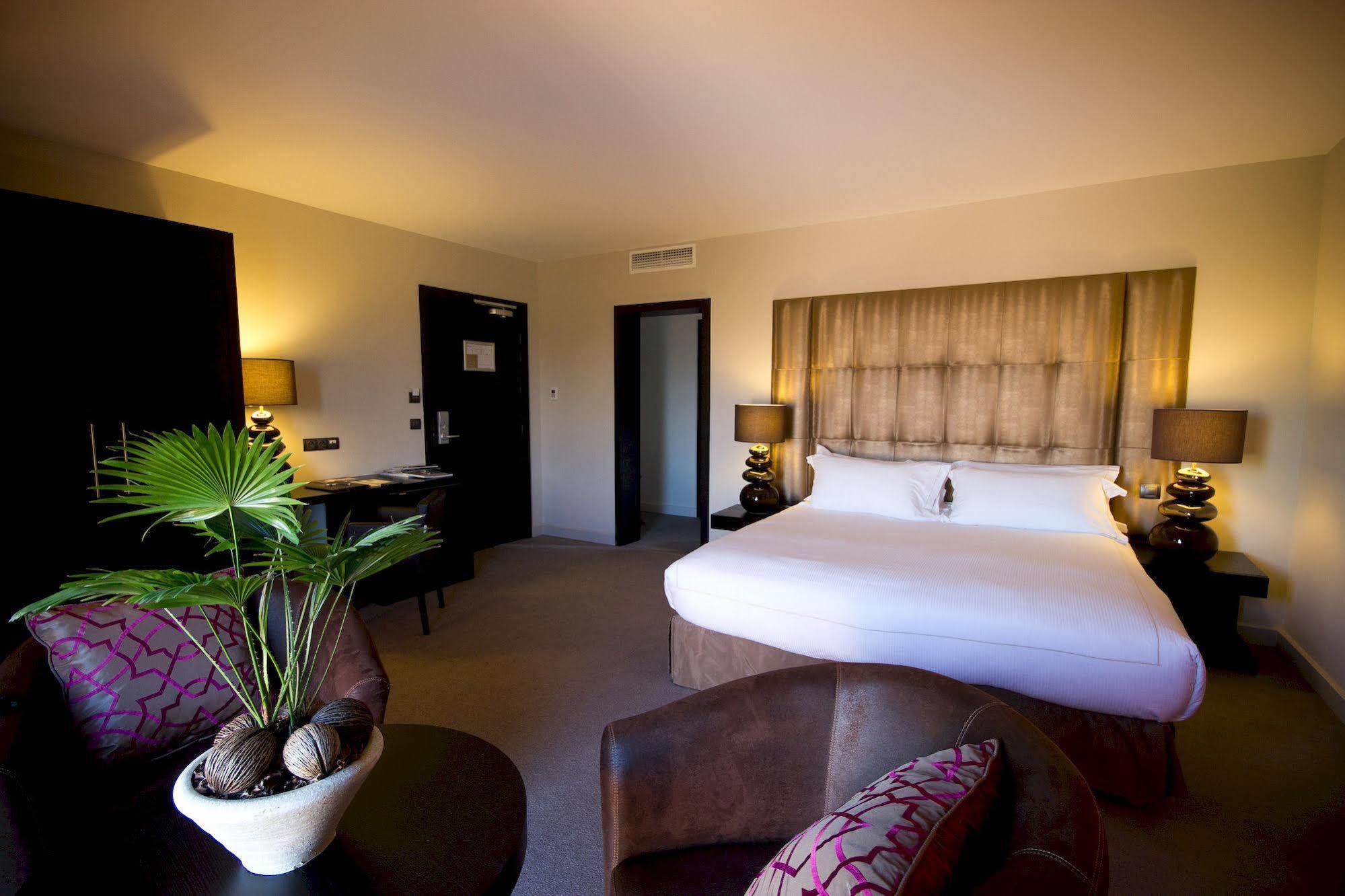 Le Daya Hotel & Spa - Boutique Hotel Roquebrune-sur Argens Luaran gambar